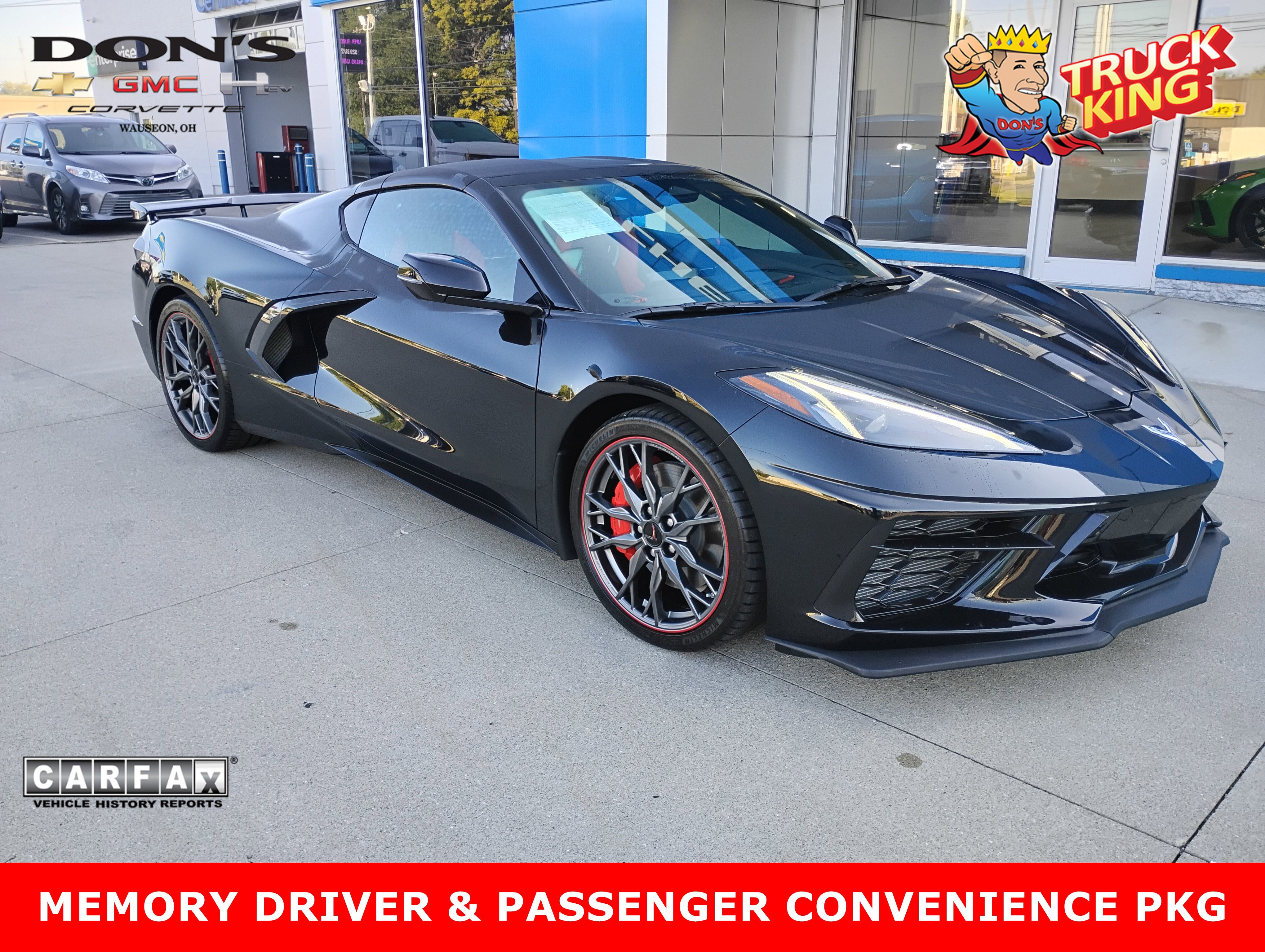 Used 2025 Chevrolet Corvette Stingray Premium Cpe w/ Z51 Performance Package image 1