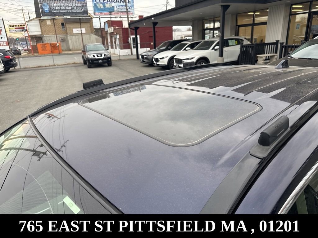 Used 2019 Toyota RAV4 Limited w/ Limited Grade Weather Package image 10