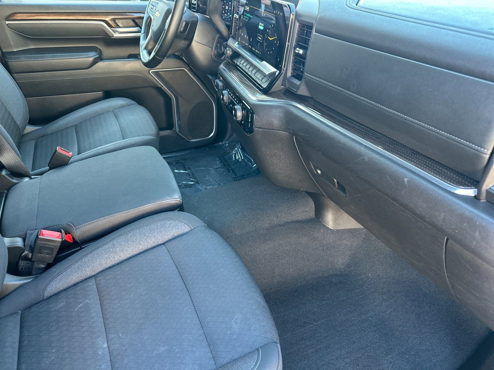 Used 2025 Chevrolet Silverado 2500 LT image 18