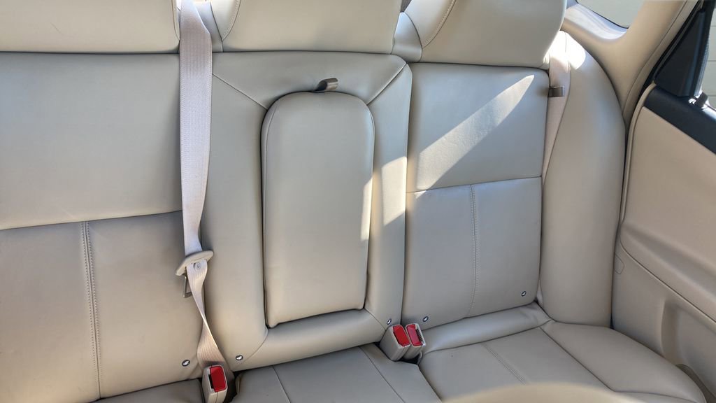 Used 2011 Chevrolet Impala LT w/ Luxury Edition Package image 18