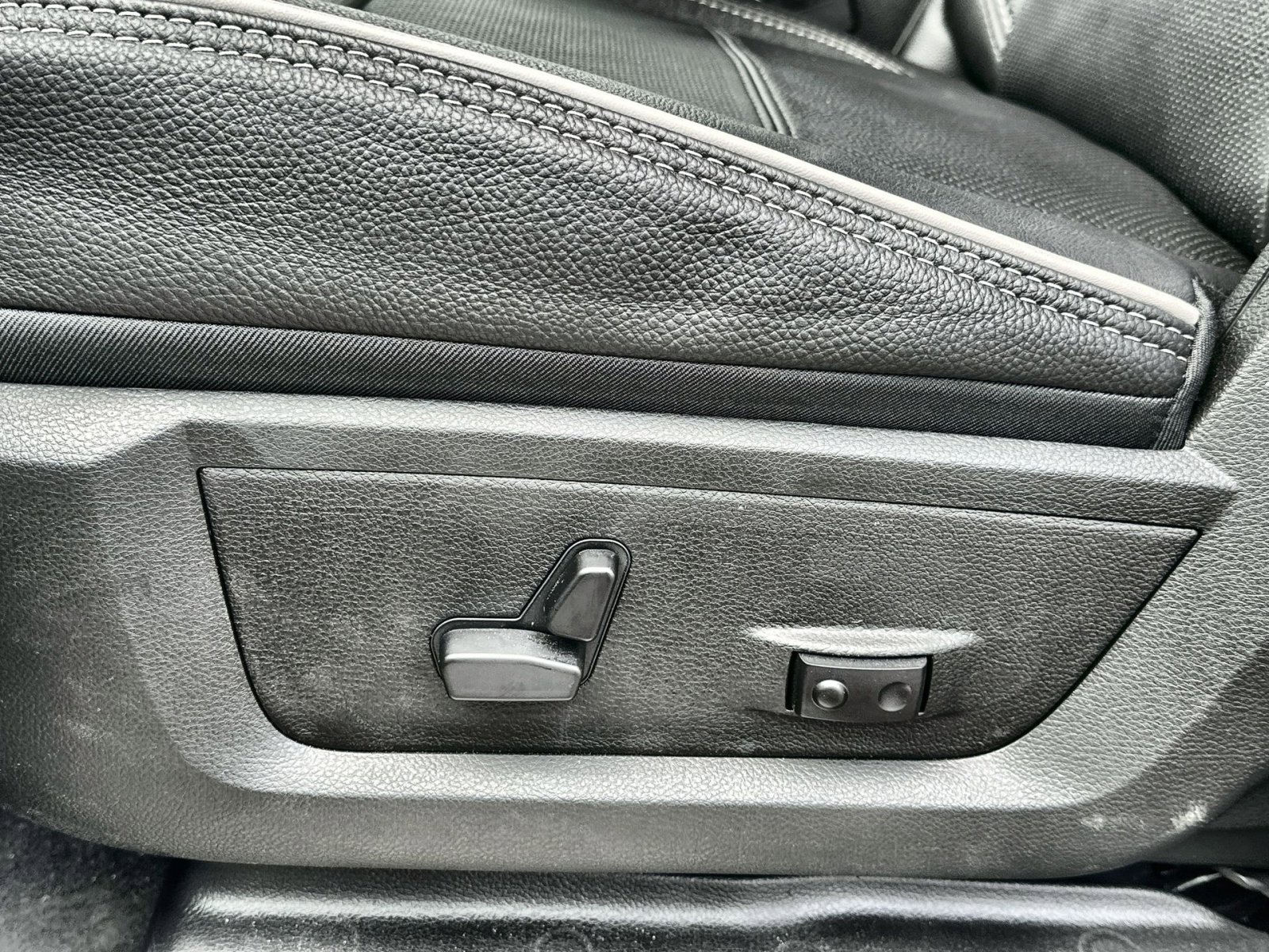 New 2026 RAM 2500 Limited image 14