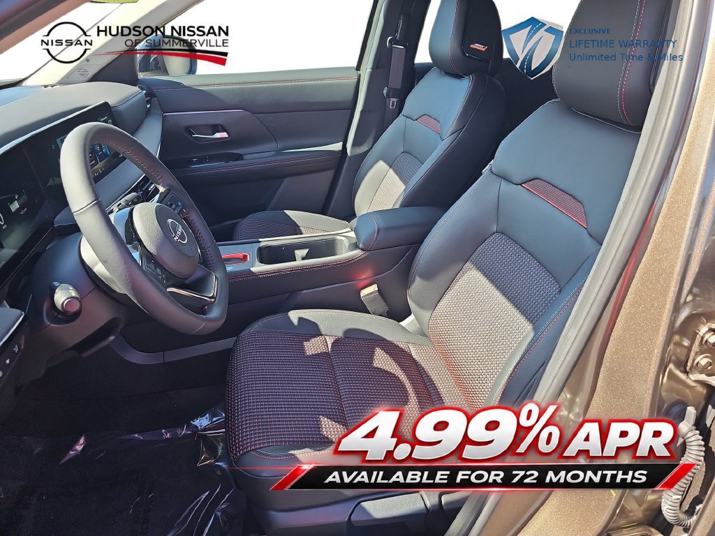 Used 2026 Nissan Kicks SR w/ SR Premium Package FWD image 16