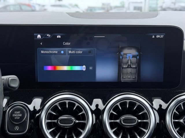 Used 2025 Mercedes-Benz GLA 250 4MATIC image 38