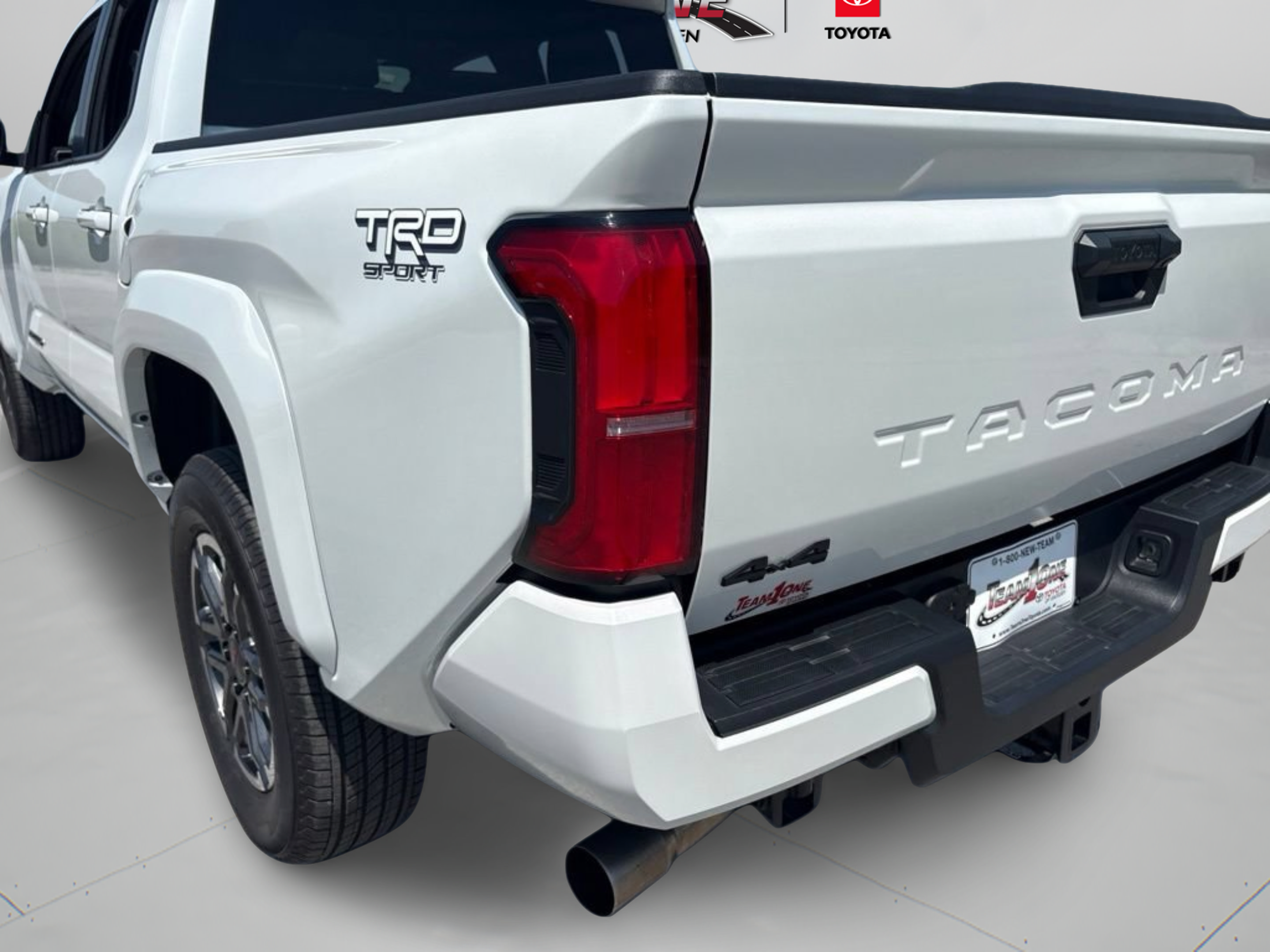 Certified 2026 Toyota Tacoma TRD Sport AWD/4WD image 30