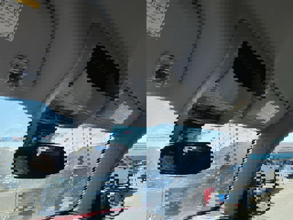 Used 2024 GMC Terrain SLE image 37