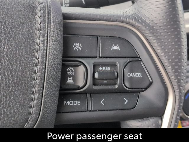 Certified 2025 Toyota 4Runner Trailhunter AWD/4WD image 18
