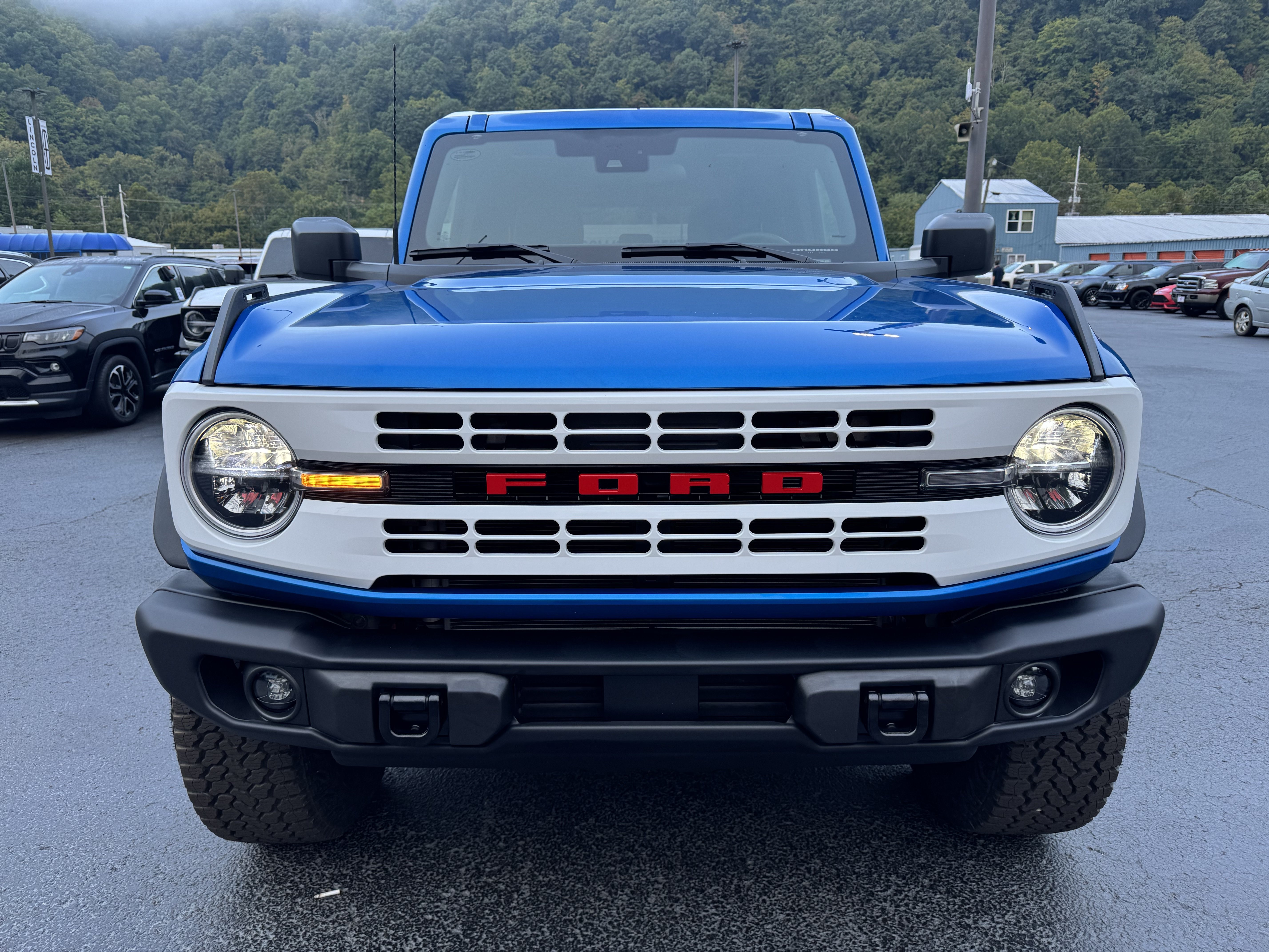 Used 2026 Ford Bronco Heritage Edition AWD/4WD image 2