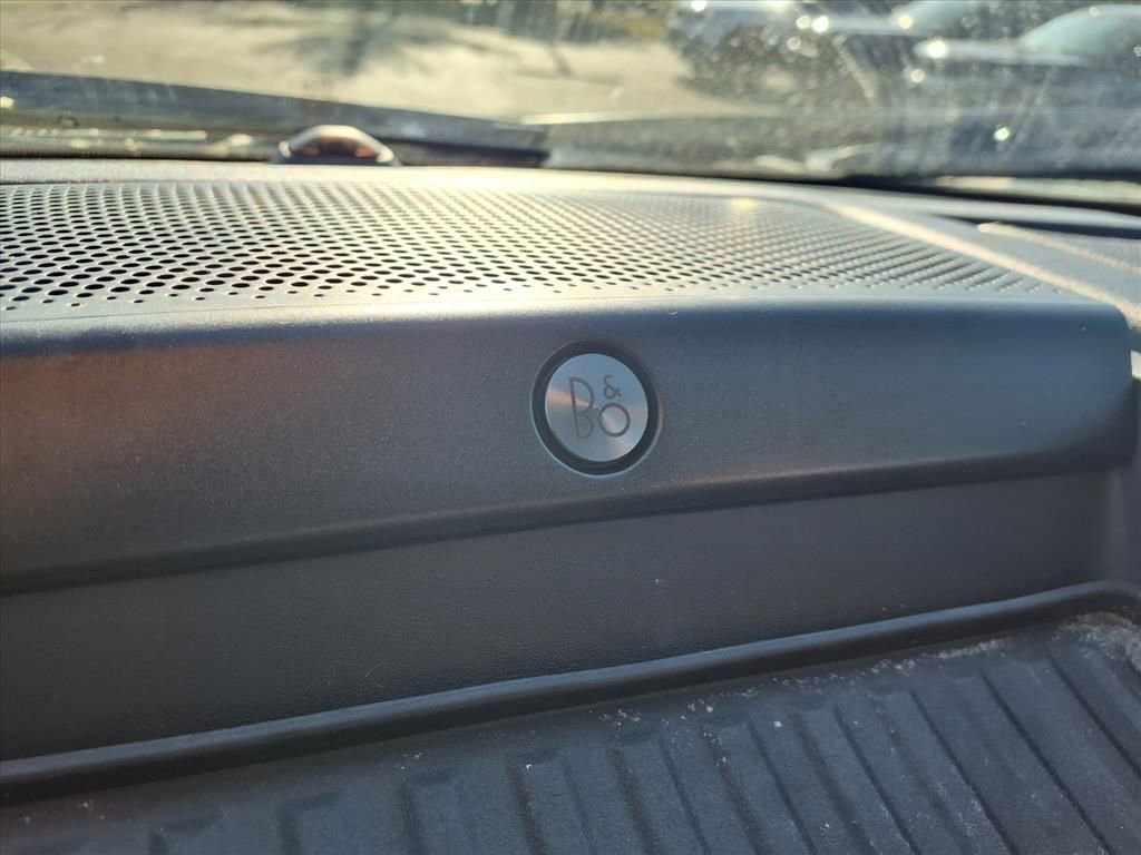 Used 2020 Ford F150 Lariat w/ Equipment Group 502A Luxury image 23