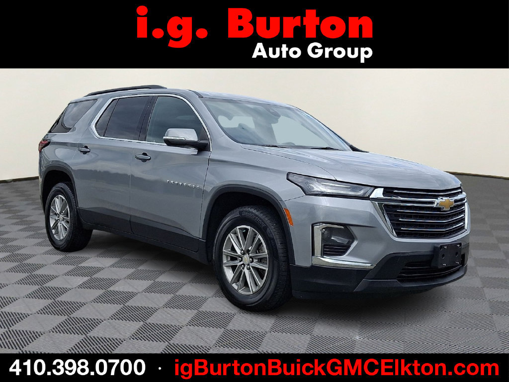 Used 2023 Chevrolet Traverse LT