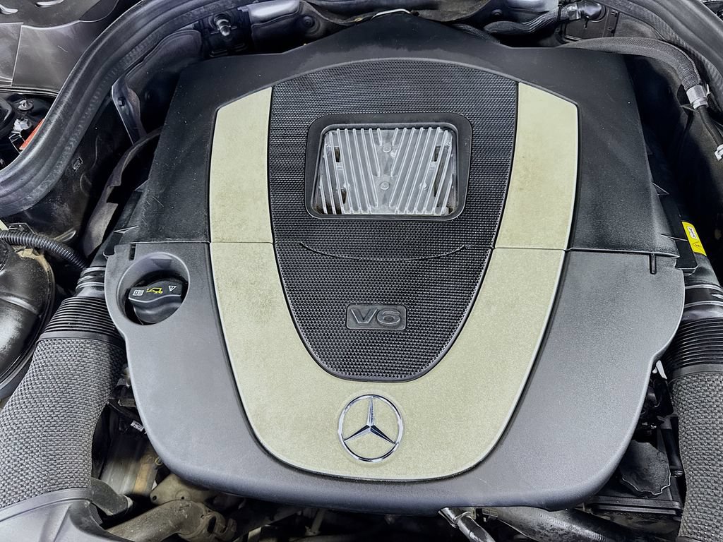 Used 2010 Mercedes-Benz E 350 Sedan image 36