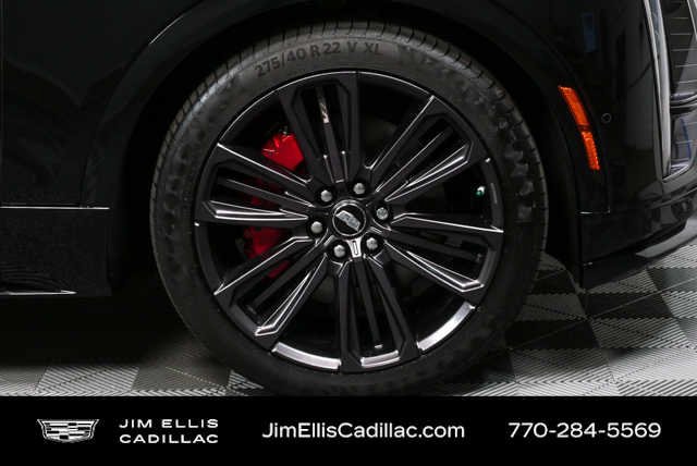 Certified 2026 Cadillac Lyriq V w/ LPO, Floor Liner Package AWD/4WD image 39