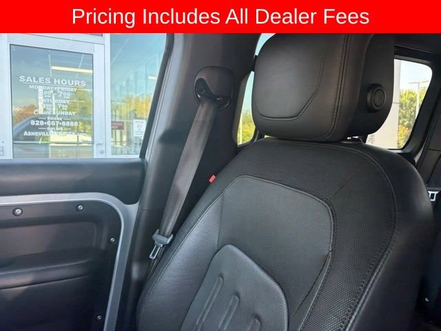 Used 2022 Land Rover Defender 110 X-Dynamic HSE AWD/4WD image 12