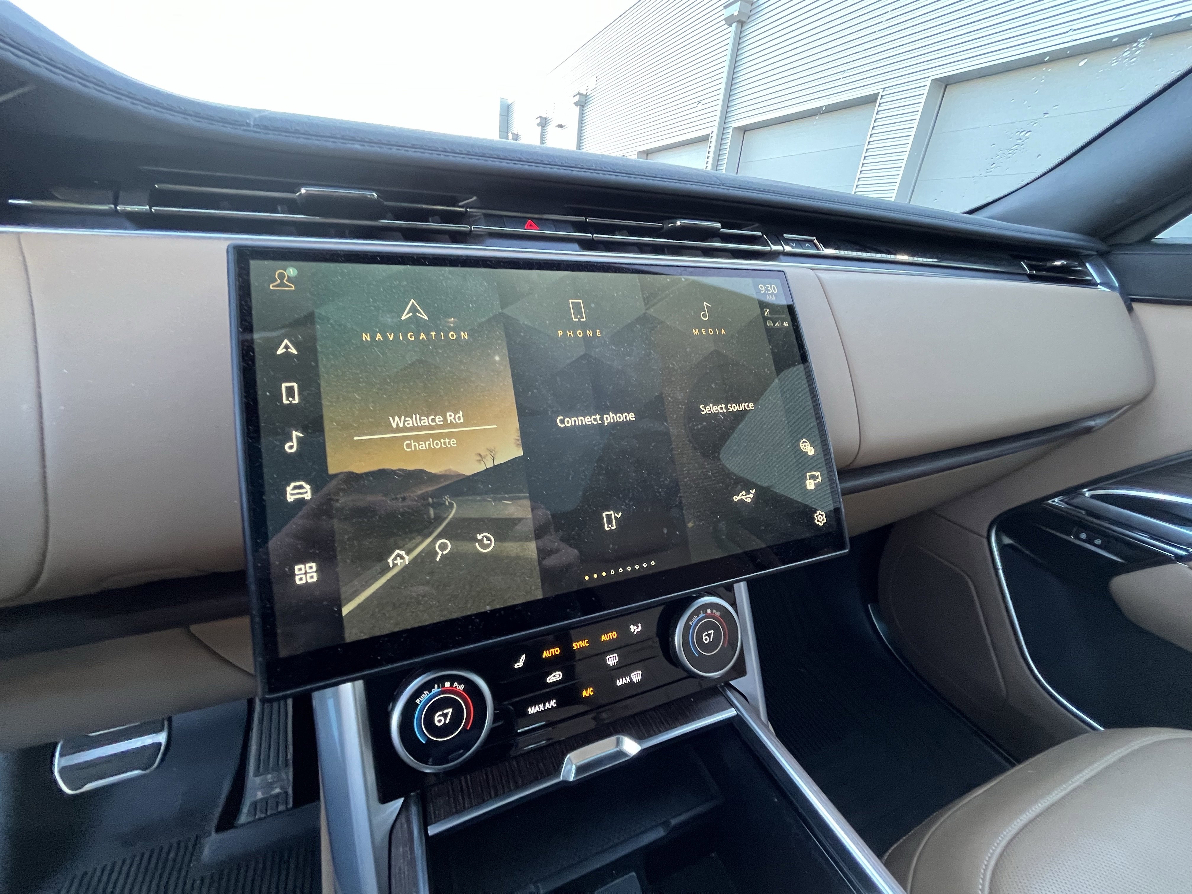 Certified 2023 Land Rover Range Rover SE image 23