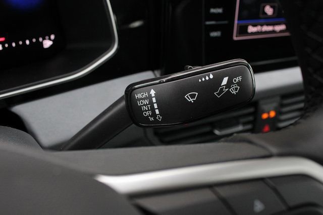 New 2026 Volkswagen Jetta SE FWD image 14