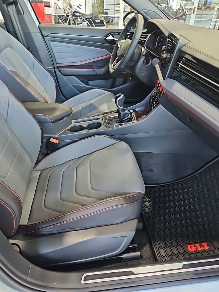 New 2026 Volkswagen Jetta GLI Autobahn FWD image 13