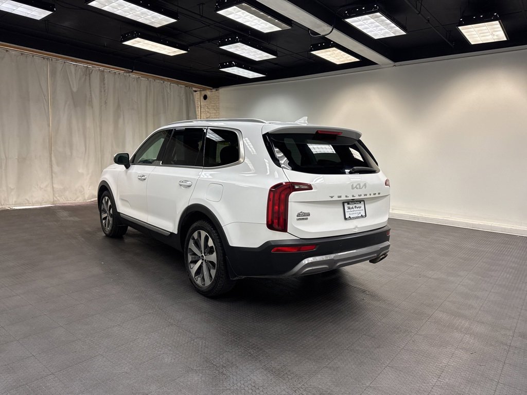 Used 2022 Kia Telluride S image 3