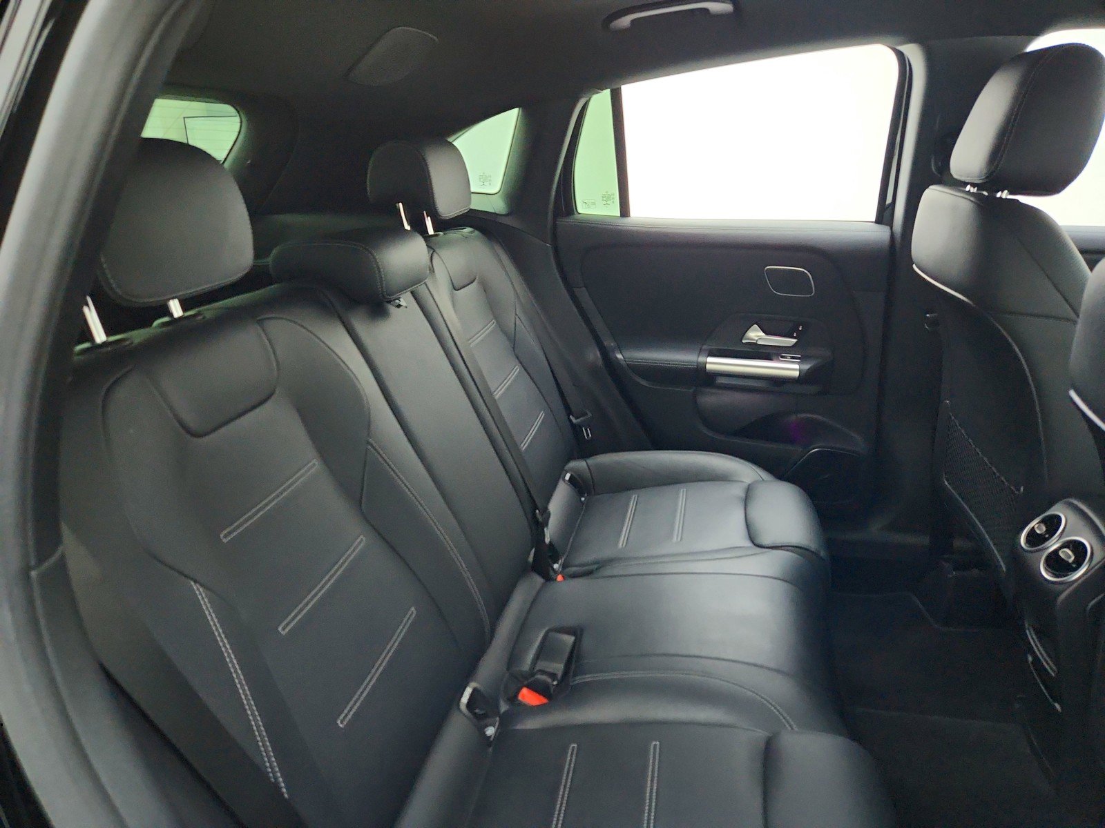 Certified 2023 Mercedes-Benz GLA 45 AMG 4MATIC image 31