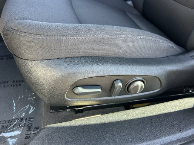 Used 2025 Chevrolet Malibu RS FWD image 19