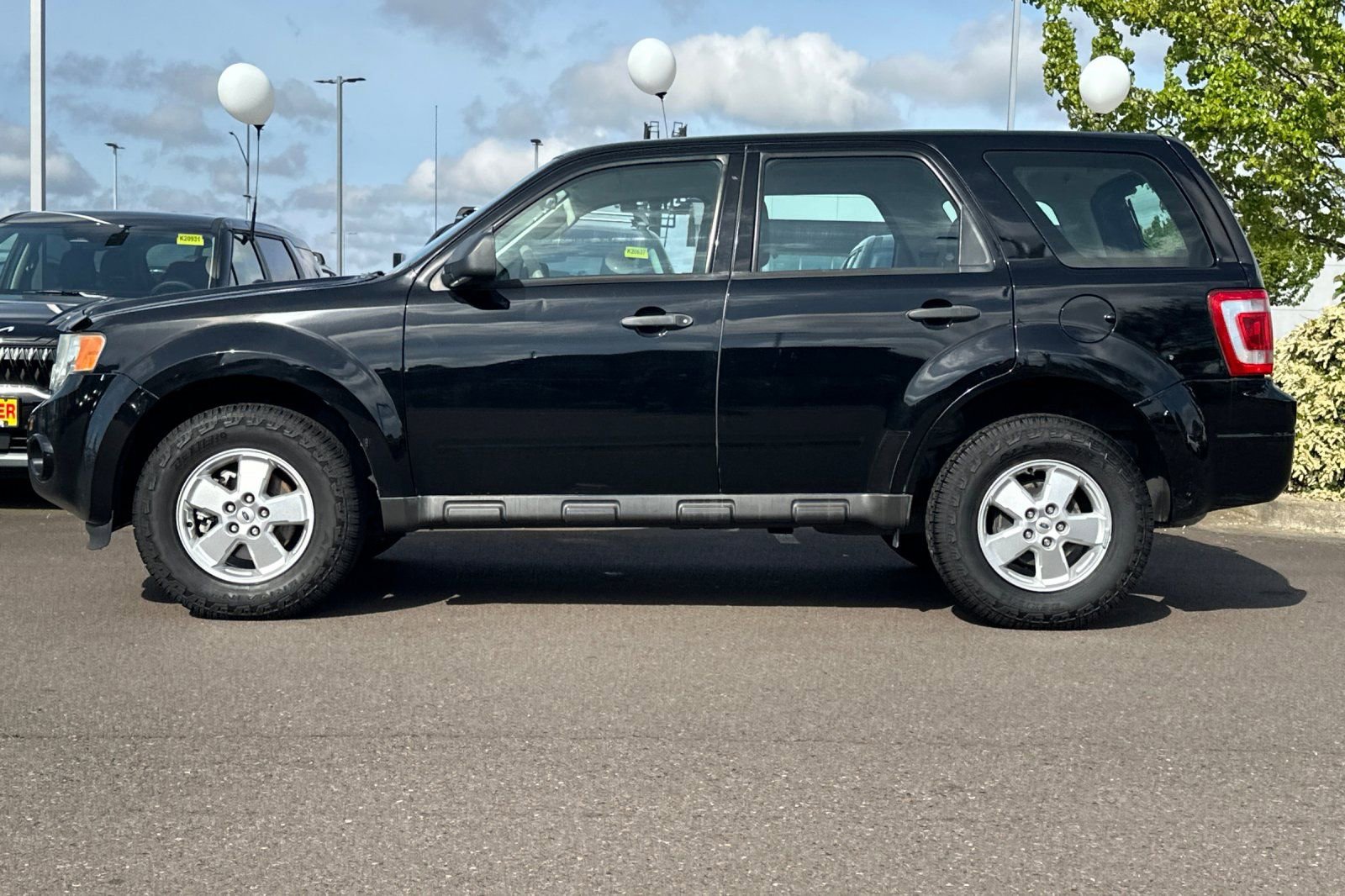 Used 2010 Ford Escape XLS image 7