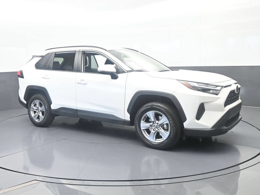 Used 2024 Toyota RAV4 XLE AWD/4WD image 8