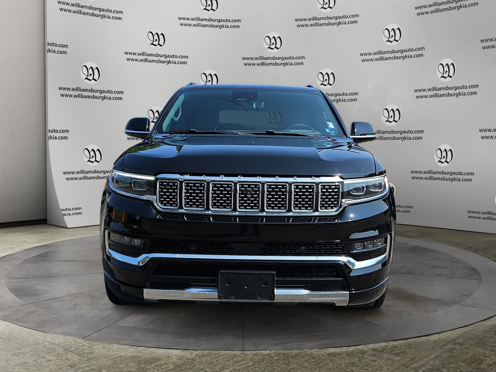 Used 2022 Jeep Grand Wagoneer Series II AWD/4WD image 8