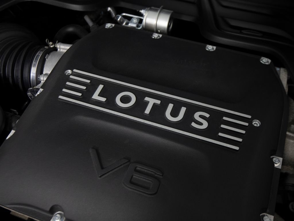 Used 2025 Lotus Emira RWD image 56