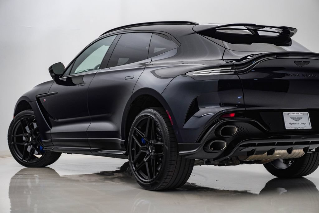 Used 2026 Aston Martin DBX S AWD/4WD image 9