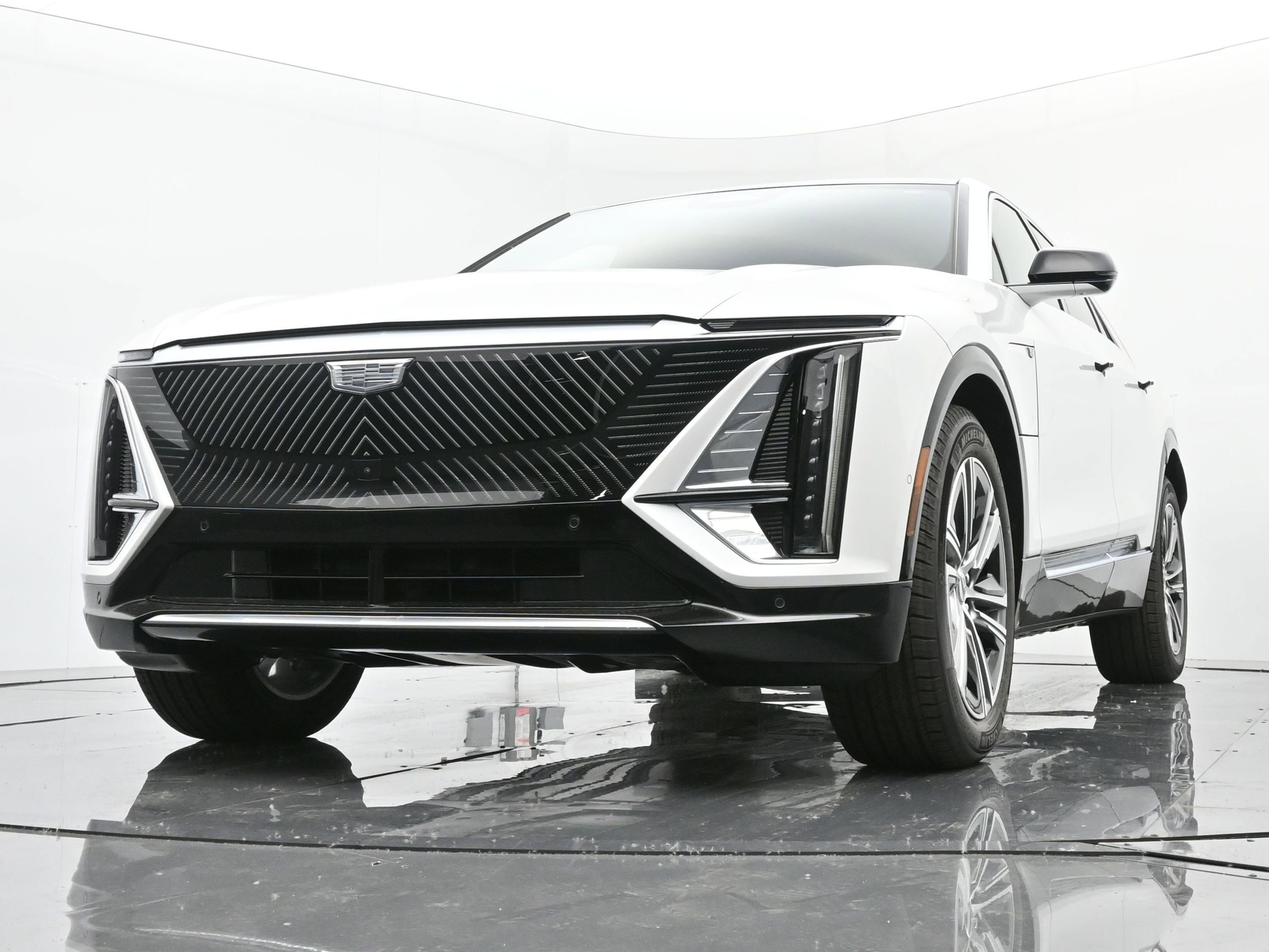 New 2025 Cadillac Lyriq Luxury image 15