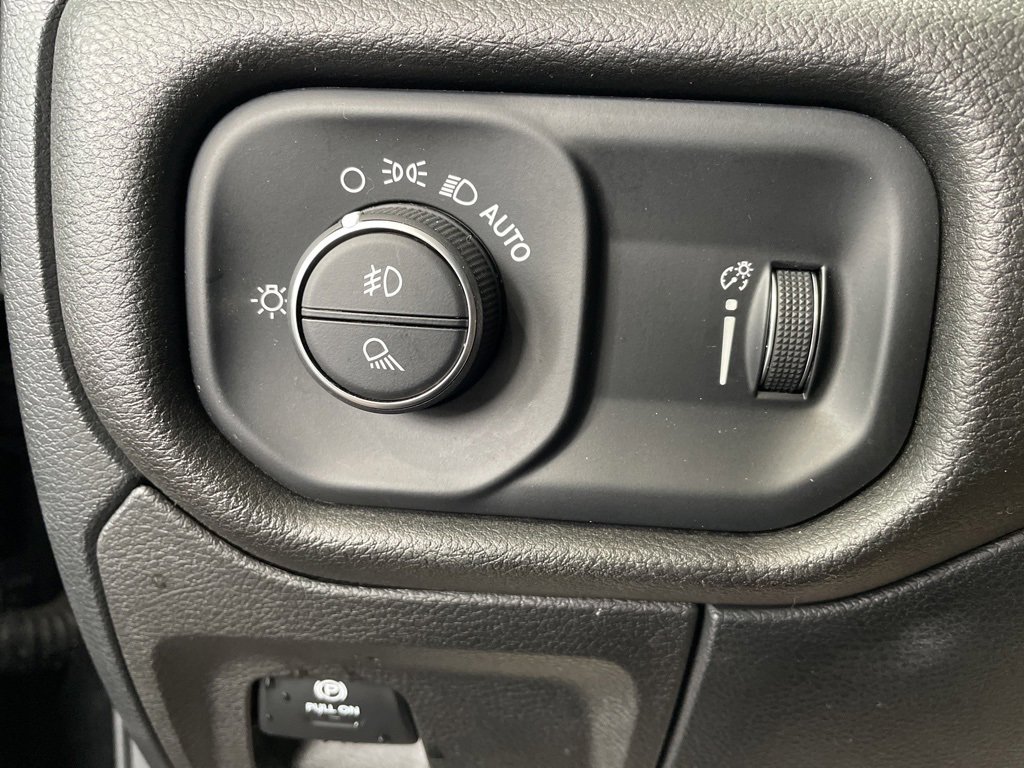 Used 2021 RAM 1500 Big Horn image 13