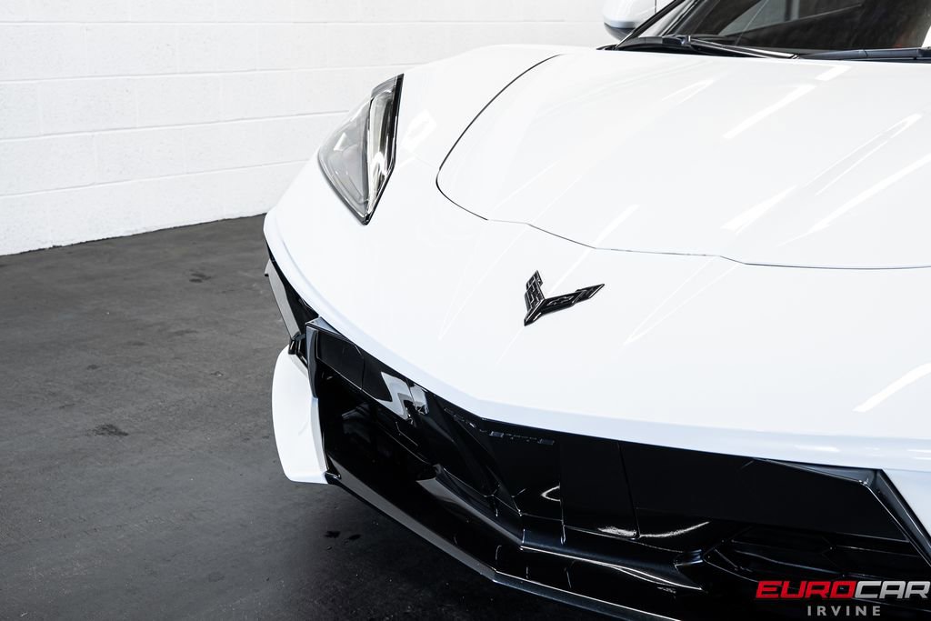 Used 2024 Chevrolet Corvette Stingray Convertible w/ 1LT image 13