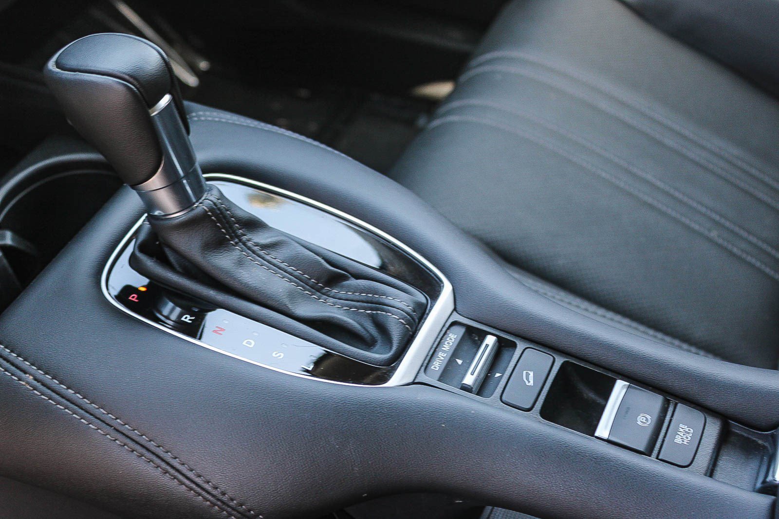 Certified 2025 Honda HR-V EX-L image 20