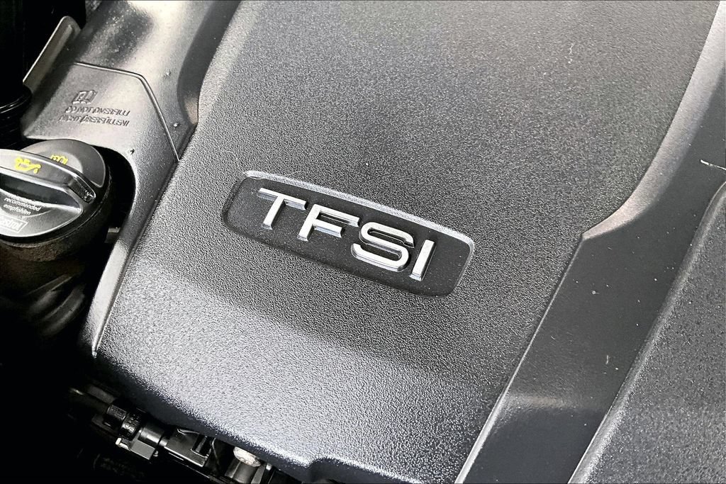 Used 2020 Audi Q5 Prestige w/ Prestige Package AWD/4WD image 41