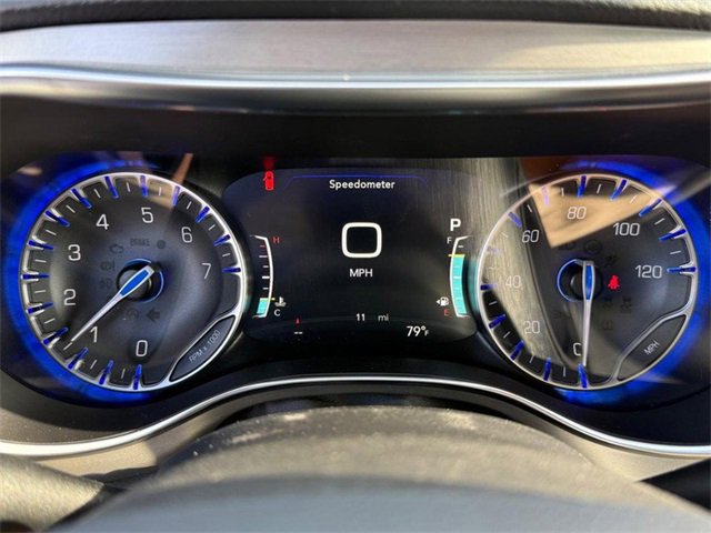 New 2026 Chrysler Pacifica Pinnacle image 30
