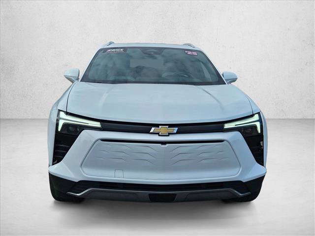 Used 2025 Chevrolet Blazer EV LT image 2