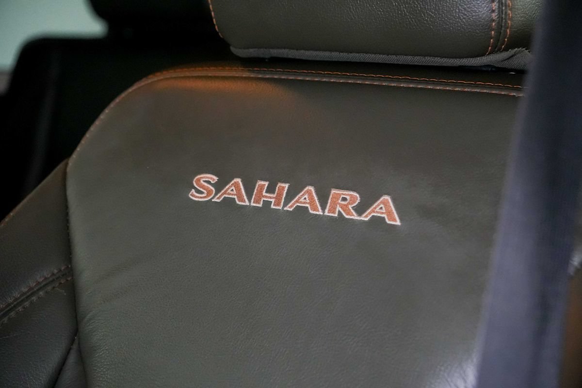 Used 2017 Jeep Wrangler Unlimited Sahara w/ Connectivity Group AWD/4WD image 22