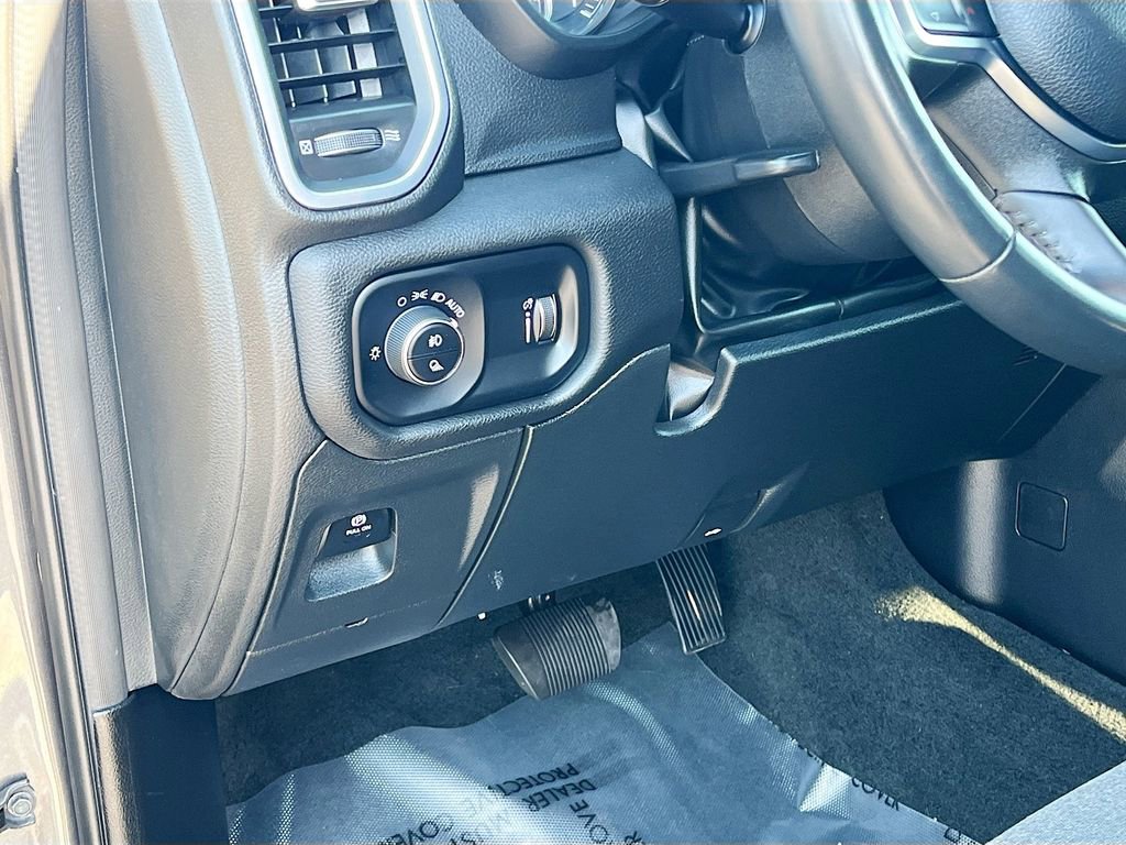 Used 2024 RAM 1500 Big Horn image 10