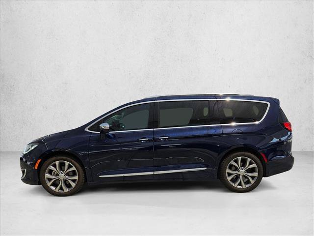 Used 2019 Chrysler Pacifica Limited w/ Tire & Wheel Group FWD image 8
