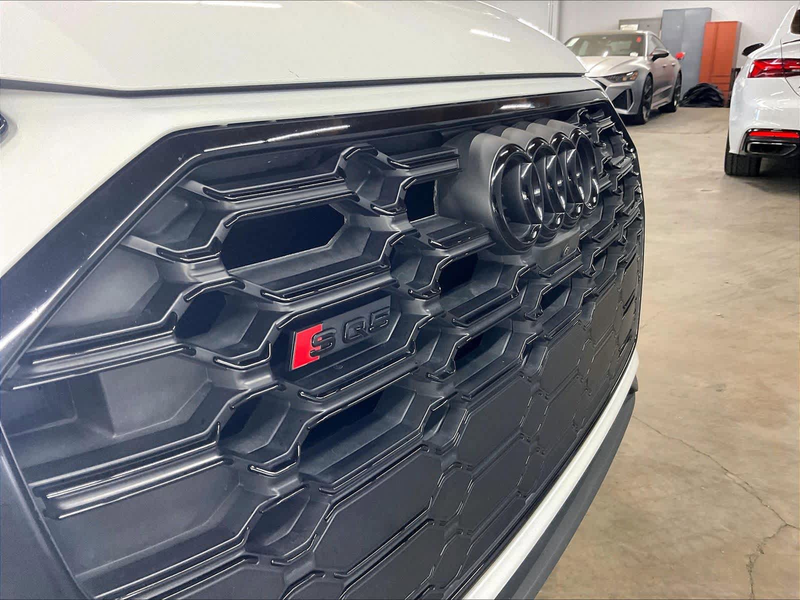 Used 2023 Audi SQ5 Prestige w/ Prestige Package image 31