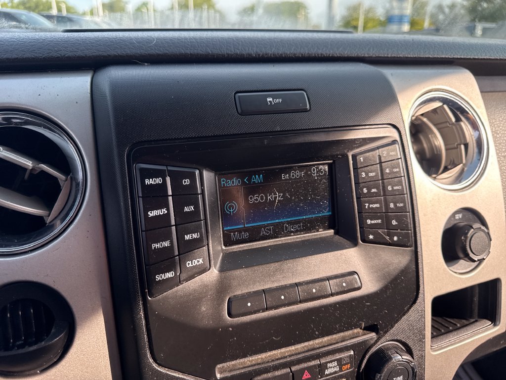 Used 2014 Ford F150 XLT w/ XLT Chrome Package RWD image 32
