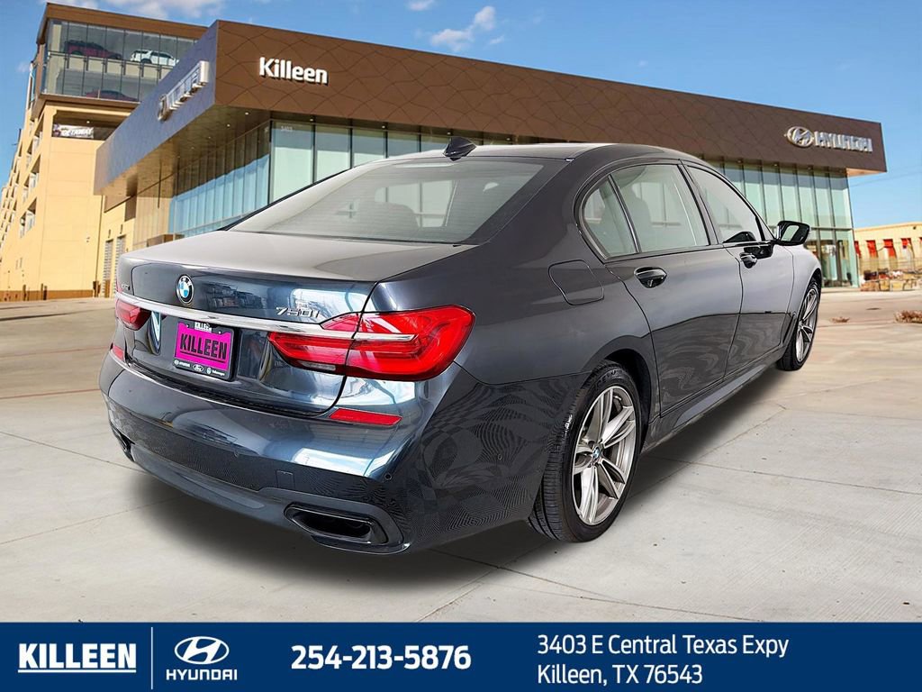Used 2017 BMW 750i xDrive image 8