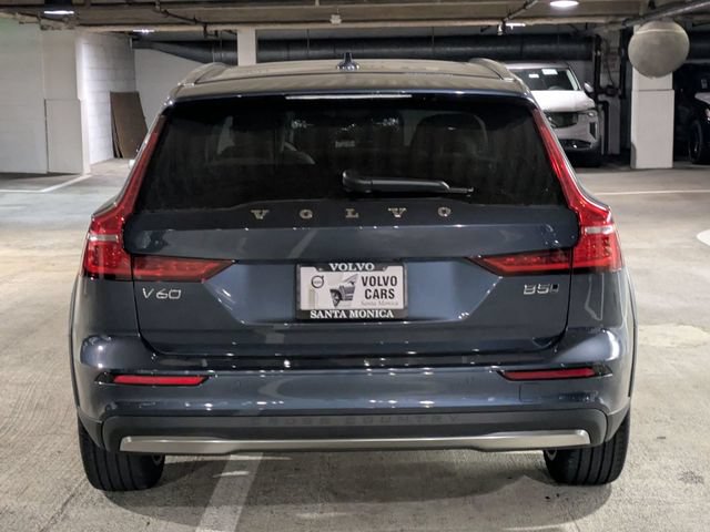 New 2026 Volvo V60 B5 Cross Country Plus w/ Climate Package AWD/4WD image 4