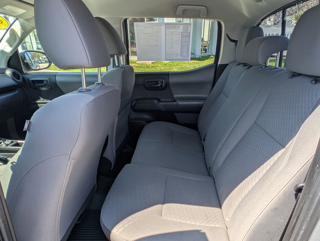 Used 2022 Toyota Tacoma SR AWD/4WD image 18