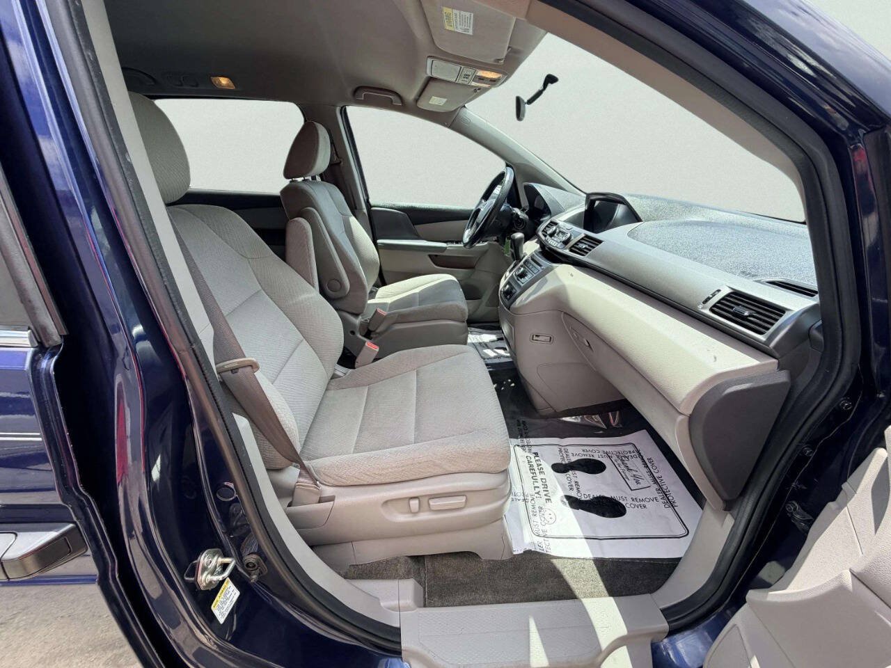 Used 2015 Honda Odyssey LX image 28