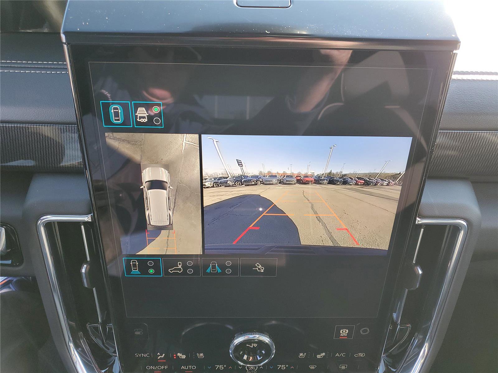 New 2026 GMC Yukon Elevation w/ Elevation Premium Package image 31