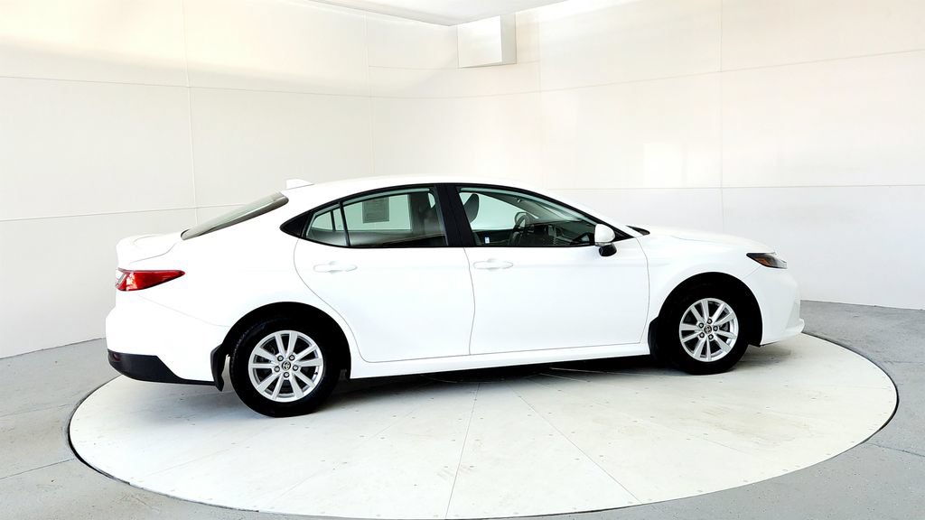 Used 2025 Toyota Camry LE AWD/4WD image 6