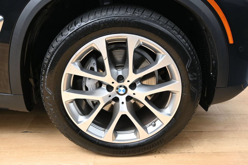 Used 2024 BMW X5 xDrive40i w/ Premium Package AWD/4WD image 22