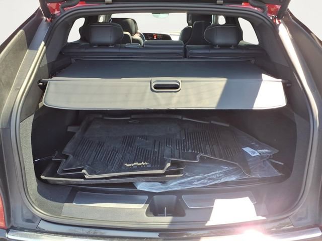 Used 2025 Cadillac Lyriq Luxury w/ LPO, Floor Liner Package AWD/4WD image 25