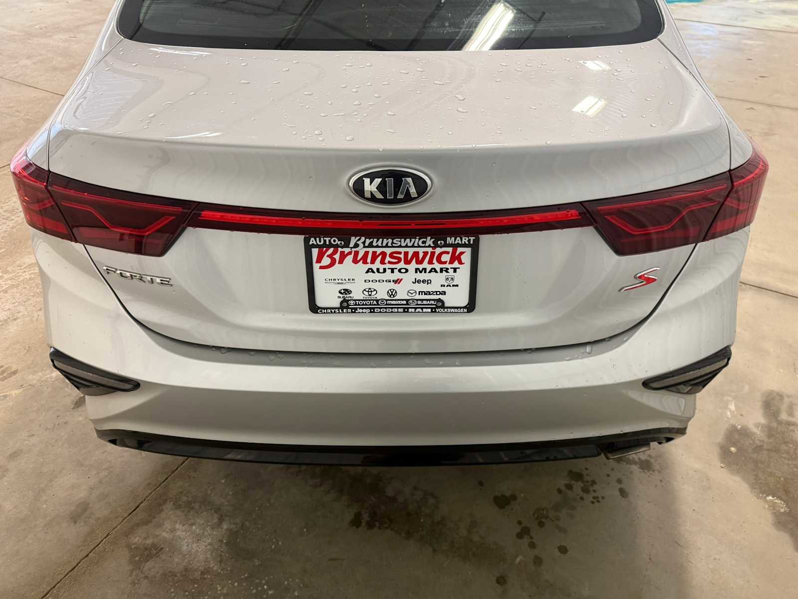 Used 2019 Kia Forte S w/ S Premium Package FWD image 16