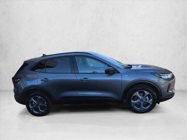 Used 2025 Ford Escape ST-Line image 4