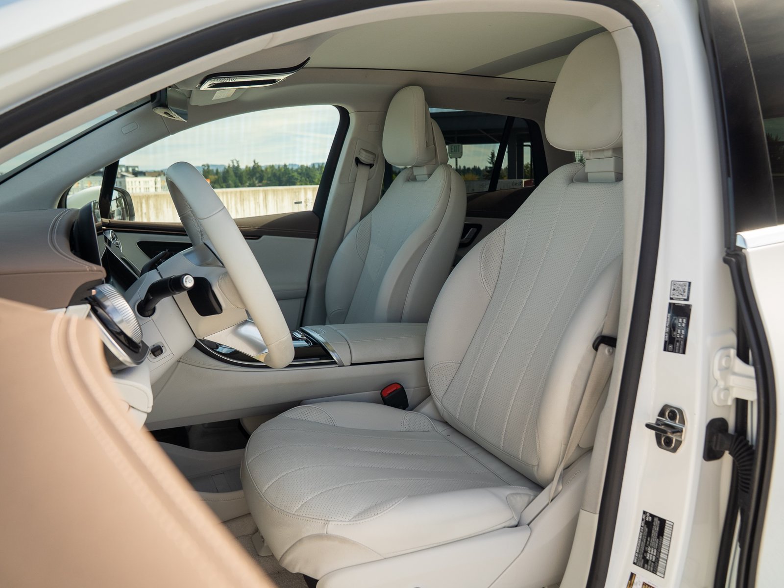 Certified 2023 Mercedes-Benz EQE 350+ 4MATIC SUV image 27